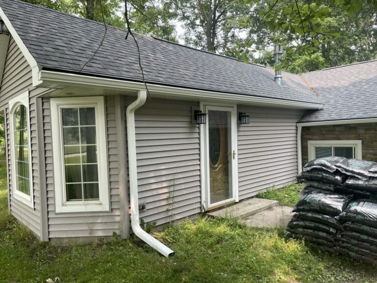 Expert Seamless Gutter Installation in Houghton Lake MI